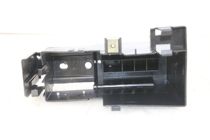 photo de PORTABATTERIA PEUGEOT SPEEDFIGHT 2 LC 50 (2000 - 2009) - Altra angolazione