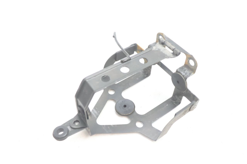 photo de PORTABATTERIA HONDA ST PAN EUROPEAN 1100 (1990 - 2002) - Dettaglio del componente