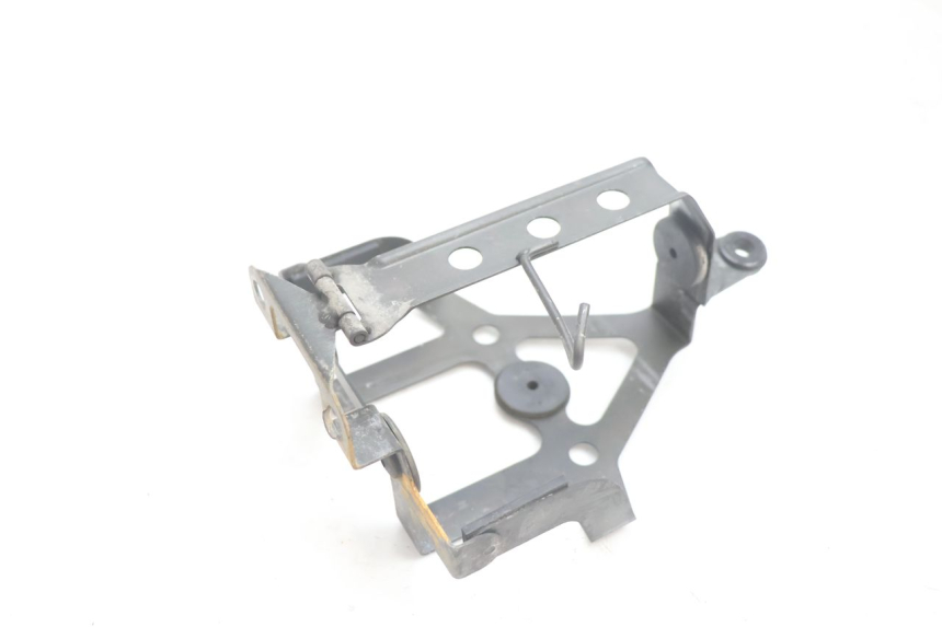 photo de PORTABATTERIA HONDA ST PAN EUROPEAN 1100 (1990 - 2002) - Primo piano tecnico