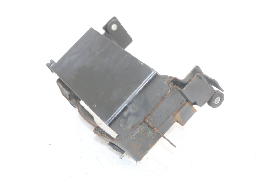 photo de PORTABATTERIA SUZUKI GS F 500 (2004 - 2007) - Dettaglio del componente