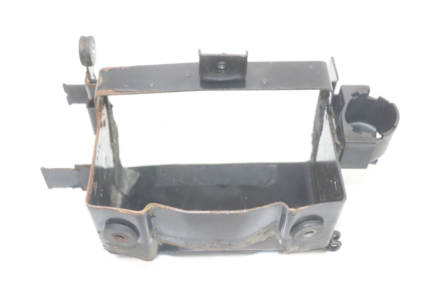 photo de PORTABATTERIA SUZUKI GS F 500 (2004 - 2007) - Altra angolazione