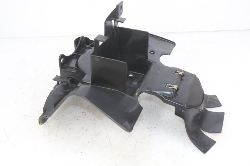 photo de VASCA BATTERIA PEUGEOT SV 125 (1991 - 1994) - Zoom sullo stato d'uso