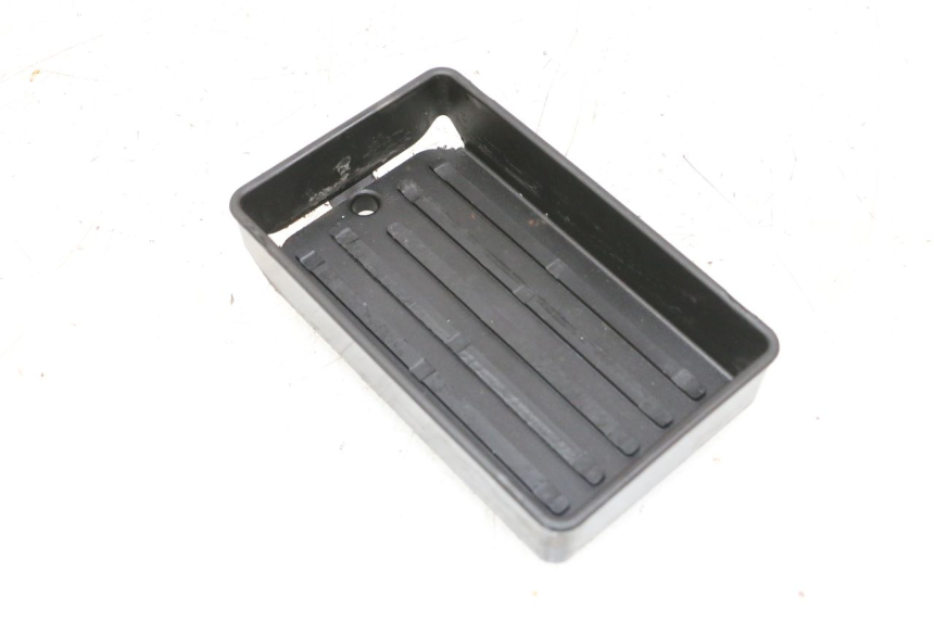 photo de VASCA BATTERIA PIAGGIO VESPA GTS SUPER IE 125 (2009 - 2016) - Altra angolazione