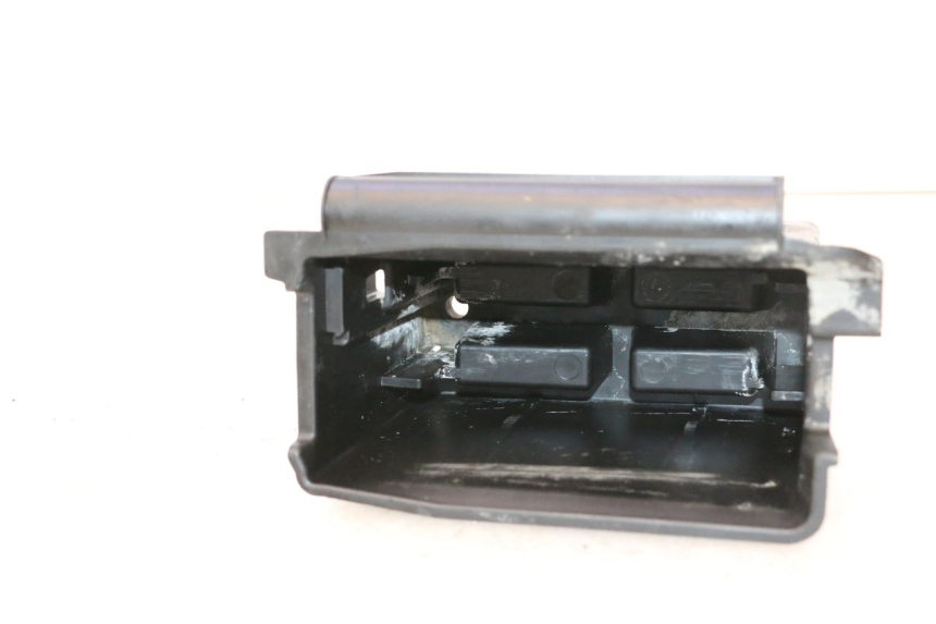 photo de VASCA BATTERIA PIAGGIO VESPA PRIMAVERA 2T 50 (2013 - 2018) - Dettaglio del componente
