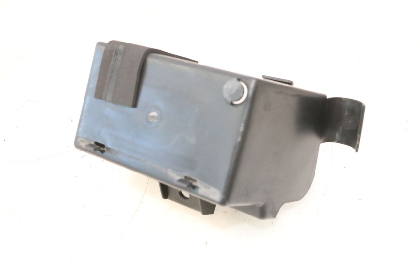 photo de PORTABATTERIA DAELIM VJ ROADWIN 125 (2004 - 2007) - Zoom sullo stato d'uso