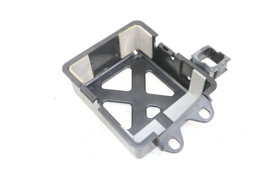 photo de PORTABATTERIA SUZUKI VL INTRUDER 125 (2004 - 2007) - Zoom sullo stato d'uso