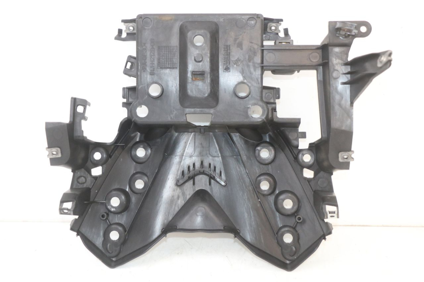 photo de VASCA PORTABATTERIA YAMAHA XMAX X-MAX ABS 125 (2017 - 2020) - Altra angolazione