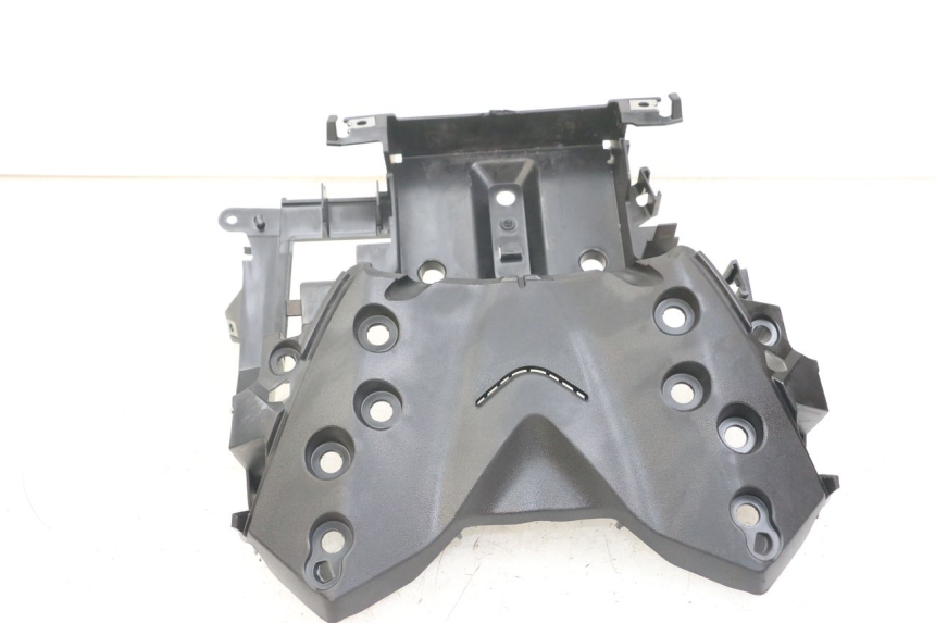 photo de VASCA PORTABATTERIA YAMAHA XMAX X-MAX ABS 125 (2017 - 2020) - Marcature e riferimenti originali