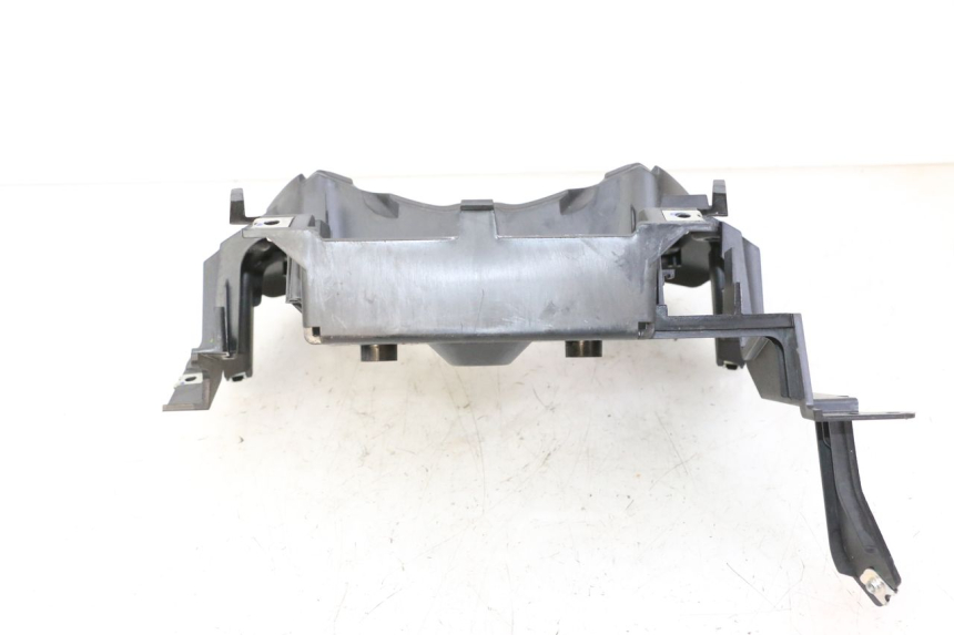 photo de PORTABATTERIA YAMAHA XMAX X-MAX 125 (2021 - 2025) - Primo piano tecnico