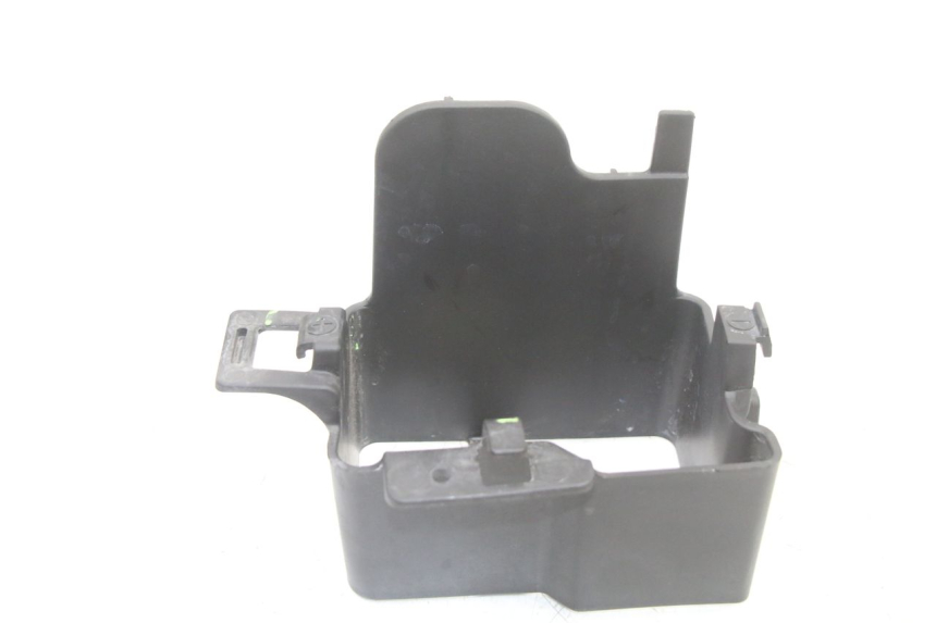 photo de PORTABATTERIA YAMAHA TRACER 7 700 (2020 - 2024) - Dettaglio del componente