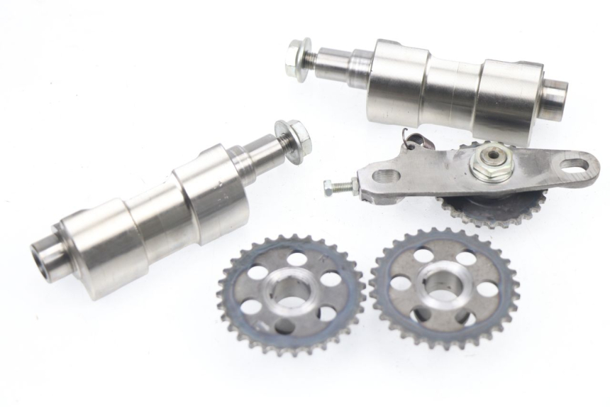 photo de Bilanciere motore SUZUKI DR DJEBEL 600 (1985 - 1990) - Altra angolazione