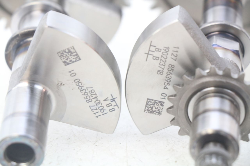 photo de Bilanciere motore BMW F GS K81 850 (2018 - 2023) - Zoom sullo stato d'uso