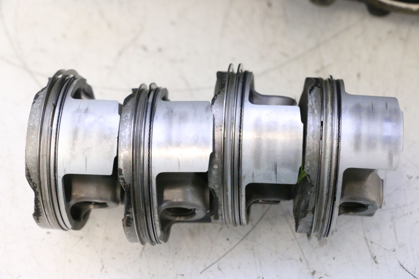 photo de BASAMENTO MOTORE YAMAHA YZF R6 600 (2008 - 2009) - Focus sulla struttura
