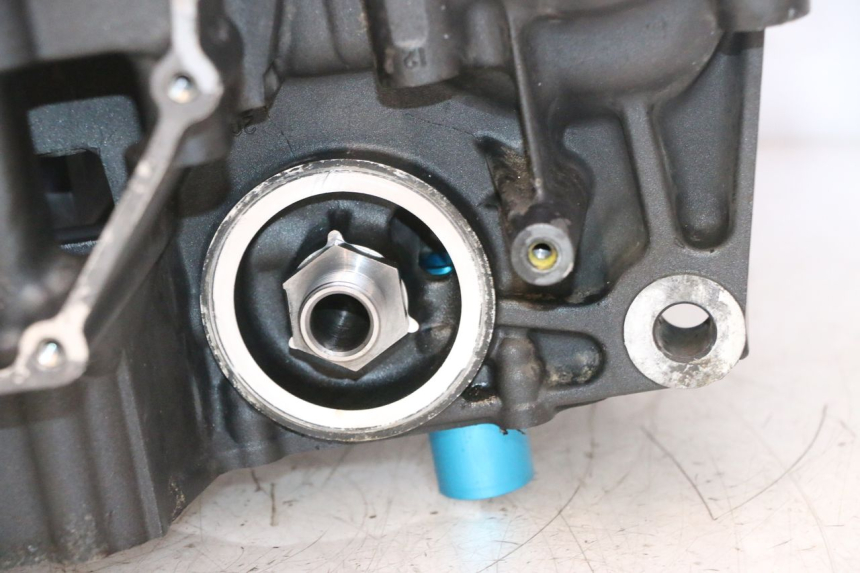 photo de BASAMENTO MOTORE YAMAHA YZF R6 600 (2008 - 2009) - Zoom sullo stato d'uso