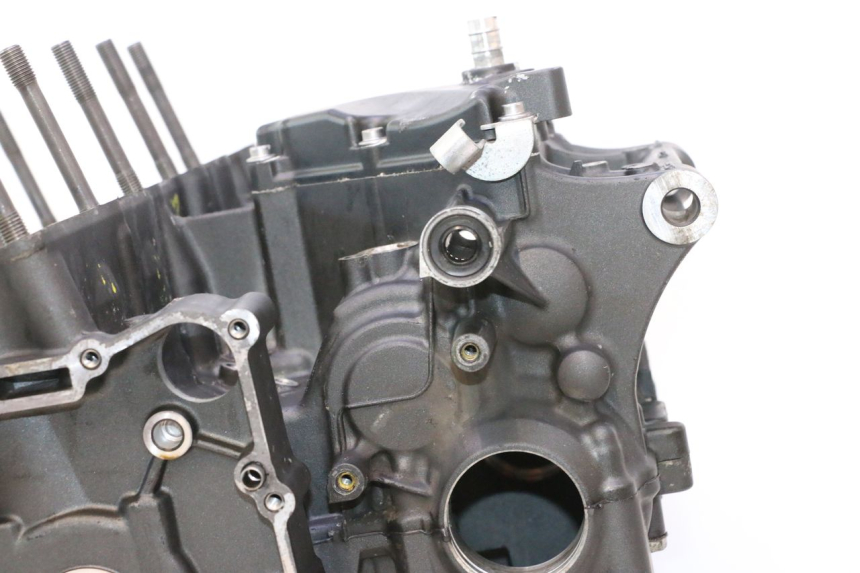 photo de BASAMENTO MOTORE YAMAHA YZF R6 600 (2008 - 2009) - Altra angolazione