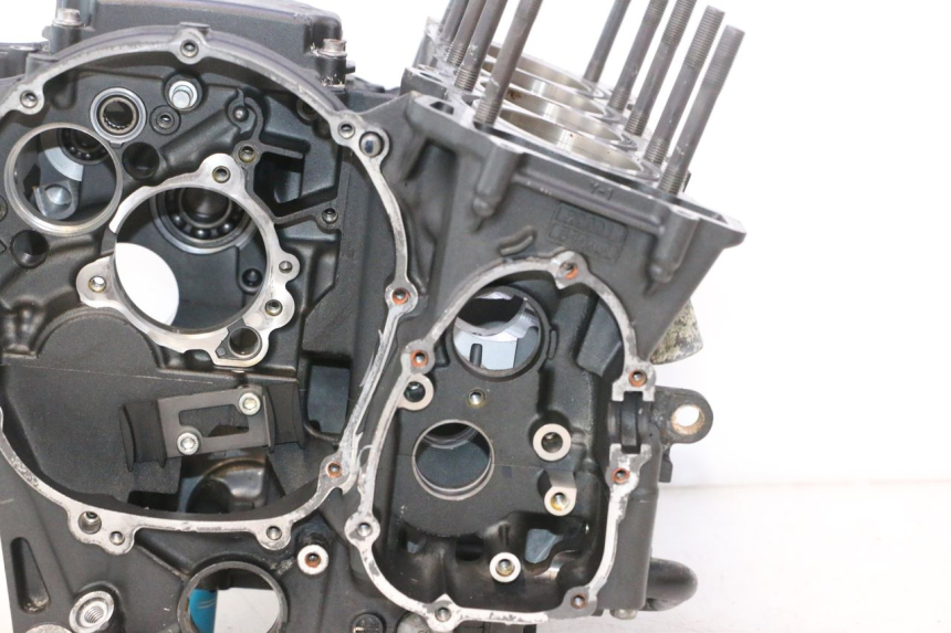 photo de BASAMENTO MOTORE YAMAHA YZF R6 600 (2008 - 2009) - Ricambio usato controllato
