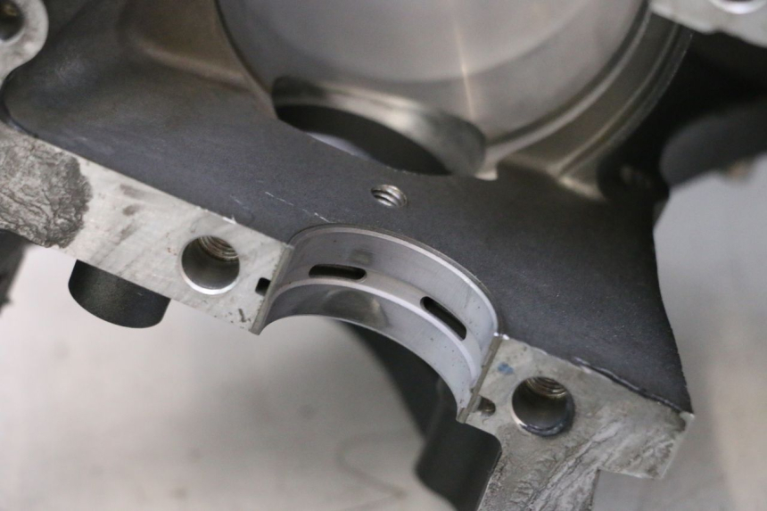 photo de BASAMENTO MOTORE YAMAHA YZF R6 600 (2008 - 2009) - Vista d'insieme del prodotto