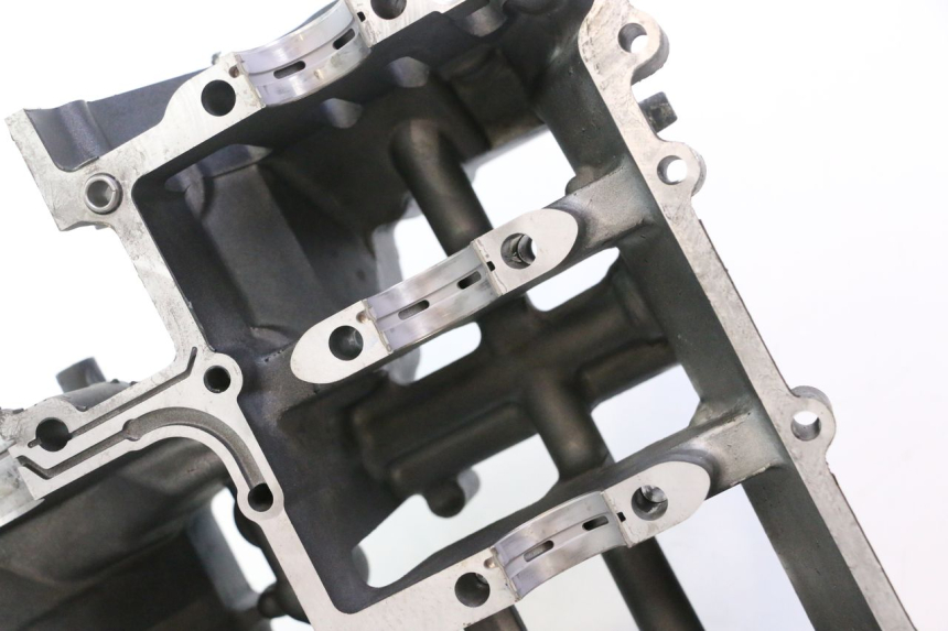 photo de BASAMENTO MOTORE YAMAHA YZF R6 600 (2008 - 2009) - Marcature e riferimenti originali