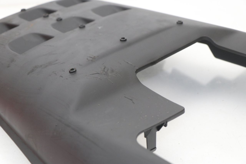 photo de Fondo cassa KYMCO AGILITY CITY 16P 125 (2015 - 2021) - Dettagli dei punti di fissaggio