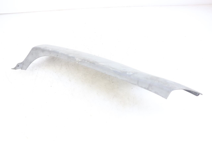 photo de BASSO DELLA SCATOLA POSTERIORE DESTRA HONDA FES PANTHEON 2T 125 (1998 - 2002) - Zoom sullo stato d'uso