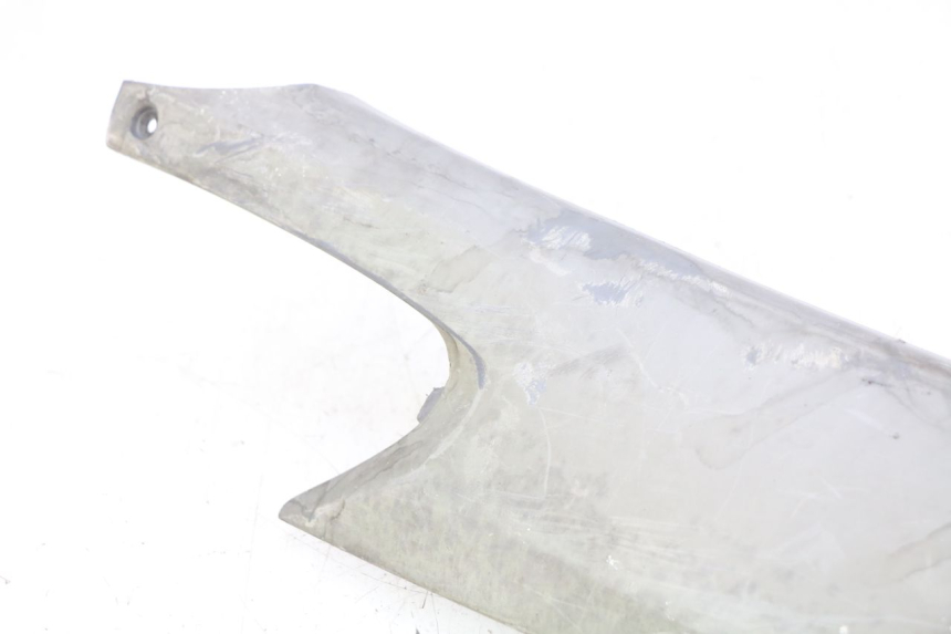 photo de BASSO DELLA SCATOLA POSTERIORE DESTRA HONDA FES PANTHEON 2T 125 (1998 - 2002) - Primo piano tecnico