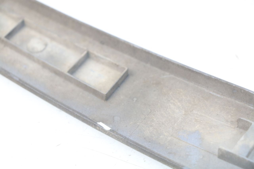 photo de Fondo del telaio posteriore destro KYMCO LIKE 4T 50 (2009 - 2018) - Altra angolazione