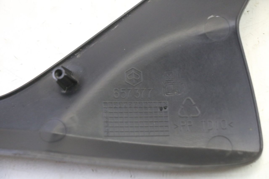 photo de SOTTOPEDANA POSTERIORE DESTRA PIAGGIO MP3 HPE 310 (2024 - 2025) - Vista d'insieme del prodotto