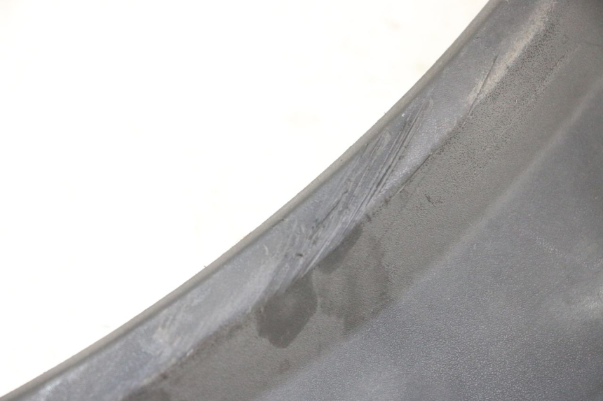 photo de SOTTOPEDANA POSTERIORE DESTRA PIAGGIO MP3 LT 300 (2010 - 2016) - Zoom sullo stato d'uso