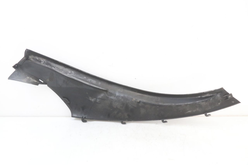 photo de SOTTOPEDANA POSTERIORE DESTRA PIAGGIO MP3 125 (2006 - 2014) - Primo piano tecnico