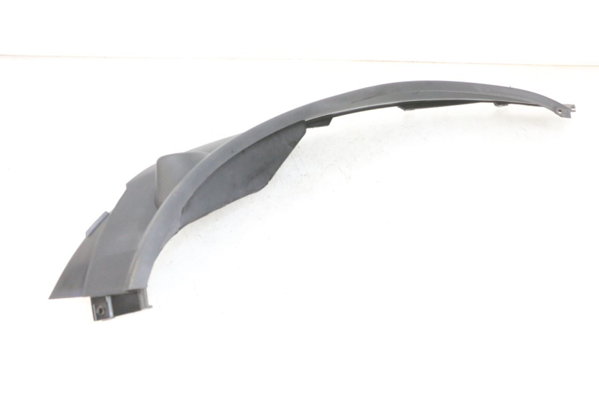 photo de SOTTOPEDANA POSTERIORE DESTRA PIAGGIO MP3 RL 250 (2006 - 2010) - Primo piano tecnico