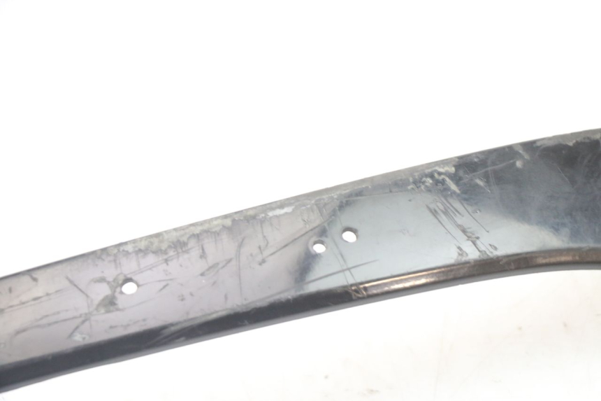 photo de BASSO DELLA SCATOLA POSTERIORE DESTRA PIAGGIO VESPA LX 2T 50 (2005 - 2013) - Altra angolazione