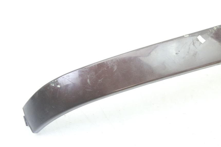 photo de SOTTOPEDANA POSTERIORE DESTRA PIAGGIO VESPA LX IE 125 (2010 - 2012) - Zoom sullo stato d'uso