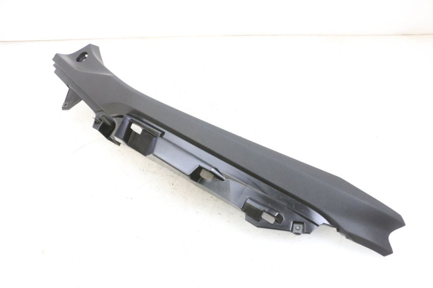 photo de SOTTOPEDANA POSTERIORE DESTRA YAMAHA TRICITY 300 (2020 - 2024) - Vista d'insieme del prodotto