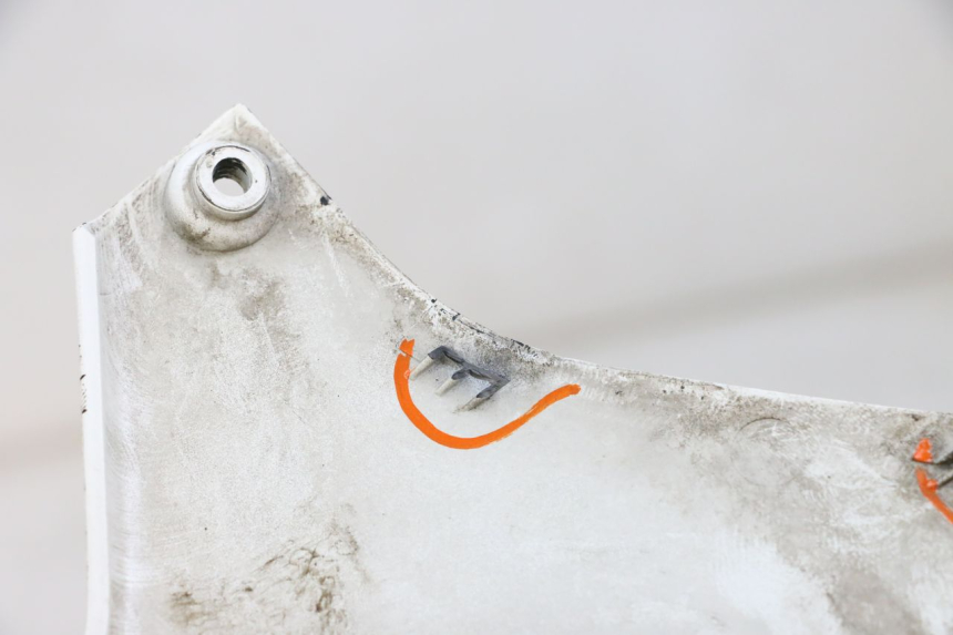 photo de SOTTOPEDANA POSTERIORE DESTRA PIAGGIO VESPA GTS SUPER IE 125 (2009 - 2016) - Zoom sullo stato d'uso