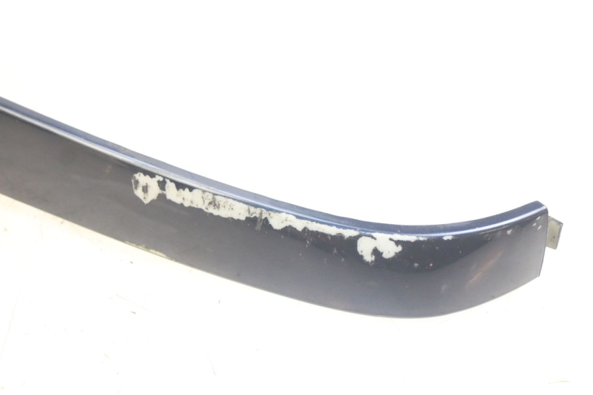 photo de BASSO DELLA SCATOLA POSTERIORE DESTRA PIAGGIO VESPA LXV 125 (2006 - 2009) - Marcature e riferimenti originali