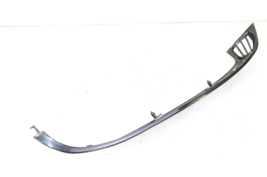 photo de BASSO DELLA SCATOLA POSTERIORE DESTRA PIAGGIO VESPA S 2T 50 (2007 - 2014) - Vista d'insieme del prodotto