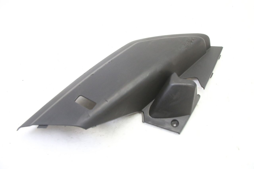 photo de SOTTOPEDANA POSTERIORE DESTRA YAMAHA XMAX X-MAX 125 (2006 - 2009) - Zoom sullo stato d'uso