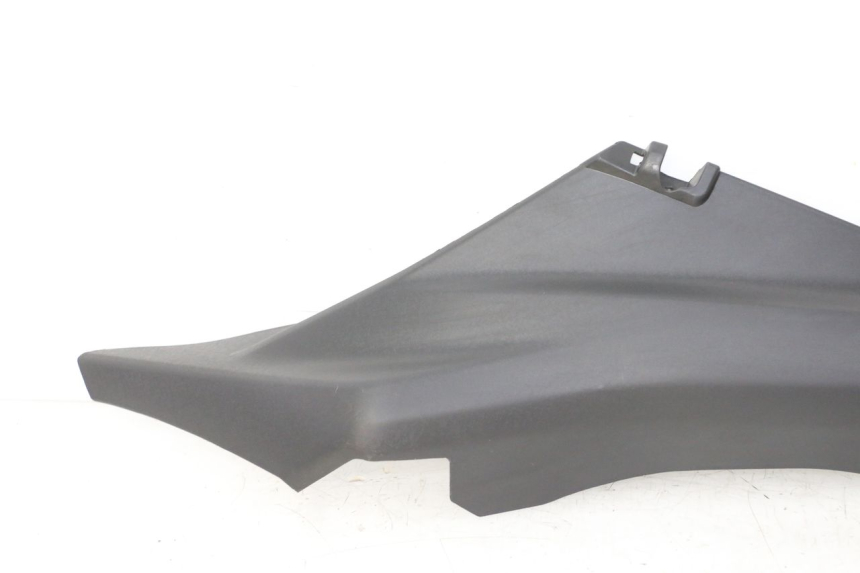 photo de SOTTOPEDANA POSTERIORE DESTRA YAMAHA XMAX X-MAX 125 (2021 - 2025) - Ricambio usato controllato