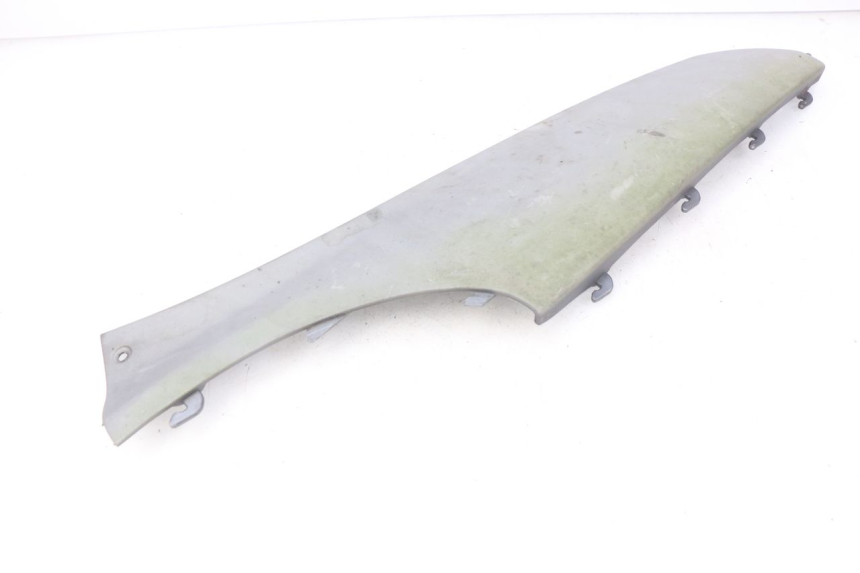 photo de BASSO DELLA SCATOLA POSTERIORE DESTRA PIAGGIO X9 EVOLUTION 125 (2003 - 2007) - Dettaglio del componente