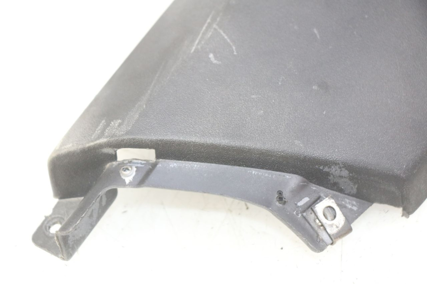 photo de BASSO DELLA SCATOLA POSTERIORE DESTRA PIAGGIO X9 EVOLUTION 125 (2003 - 2007) - Vista d'insieme del prodotto