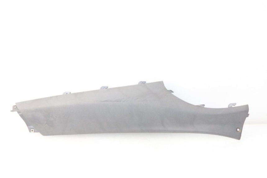 photo de BASSO DELLA SCATOLA POSTERIORE DESTRA PIAGGIO X9 125 (2000 - 2003) - Vista principale