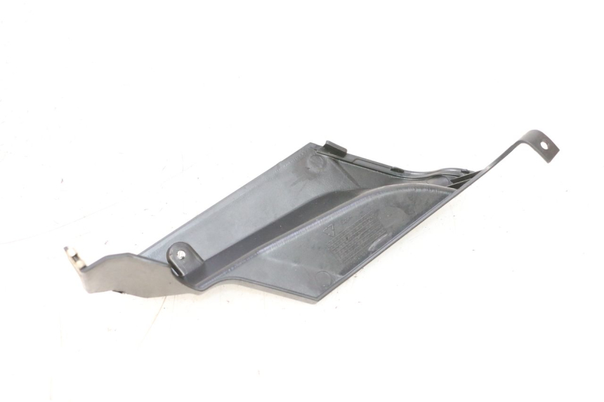 photo de SOTTOPEDANA POSTERIORE SINISTRA KEEWAY F-ACT FACT EVO 50 (2020 - 2026) - Primo piano tecnico