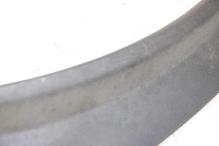 photo de SOTTOPEDANA POSTERIORE SINISTRA PIAGGIO MP3 LT 300 (2010 - 2016) - Dettaglio del componente