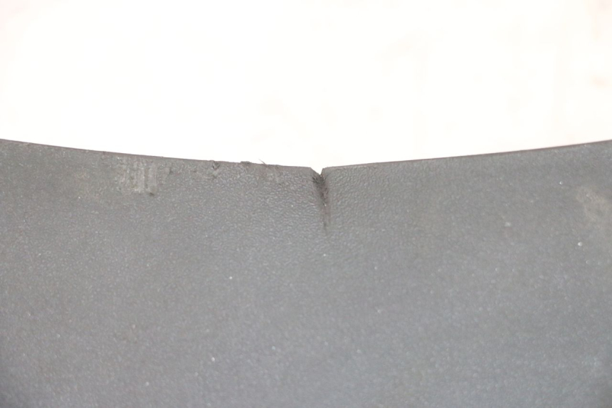 photo de SOTTOPEDANA POSTERIORE SINISTRA PIAGGIO MP3 LT 300 (2010 - 2016) - Zoom sui componenti