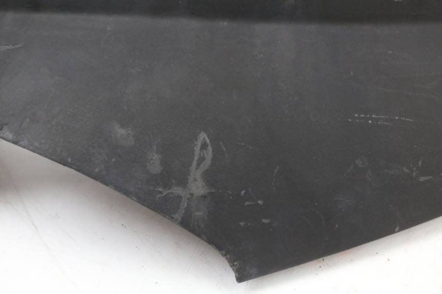 photo de SOTTOPEDANA POSTERIORE SINISTRA PIAGGIO MP3 125 (2006 - 2014) - Altra vista dell'articolo