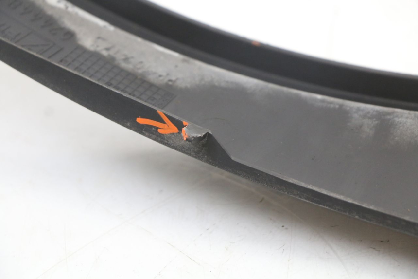 photo de SOTTOPEDANA POSTERIORE SINISTRA PIAGGIO MP3 125 (2006 - 2014) - Stato della superficie e materiale