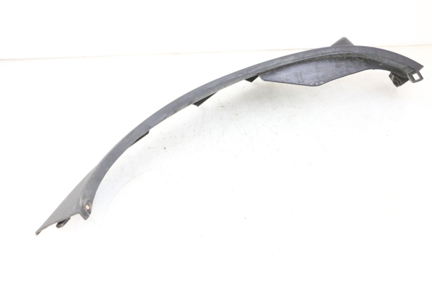 photo de SOTTOPEDANA POSTERIORE SINISTRA PIAGGIO MP3 RL 250 (2006 - 2010) - Primo piano tecnico