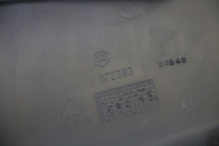 photo de SOTTOPEDANA POSTERIORE SINISTRA PIAGGIO MP3 RL 250 (2006 - 2010) - Vista d'insieme del prodotto