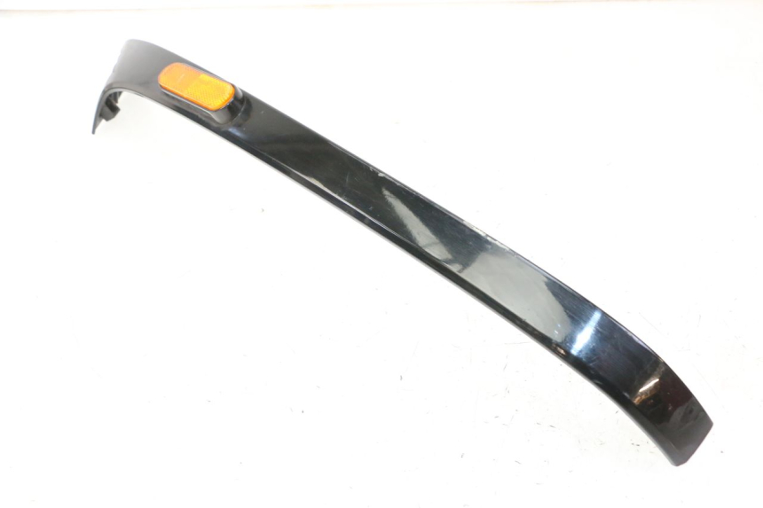 photo de BASSO SCARICO POSTERIORE SINISTRO PIAGGIO VESPA S 2T 50 (2007 - 2014) - Altra angolazione