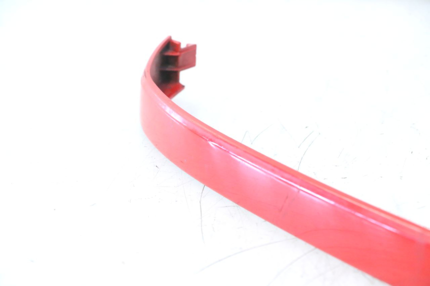 photo de BASSO SCARICO POSTERIORE SINISTRO PIAGGIO VESPA S 2T 50 (2007 - 2014) - Zoom sullo stato d'uso